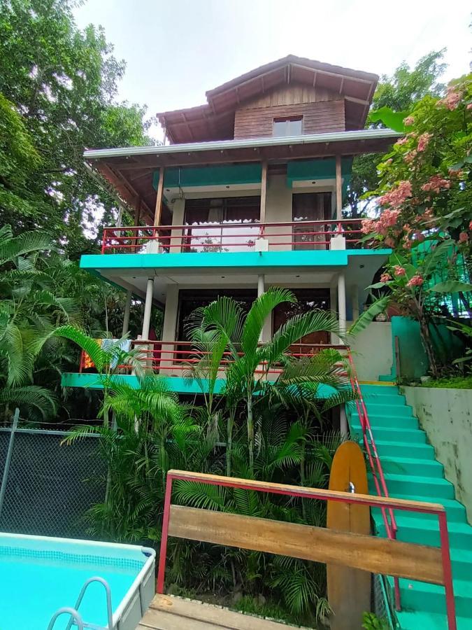 Chicama : Burnt Toast Surfcamp Nosara Exterior foto